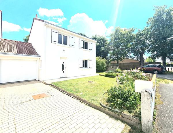 Environnement Exceptionnel, boisé, au calme 4 pièce(s) 92 m2, 2 garages !!!,  
St sebastien sur loire 44230