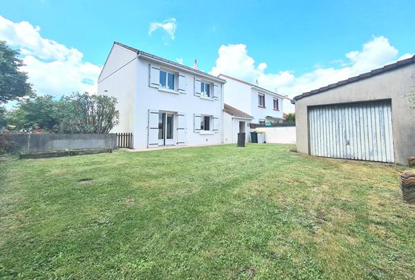 Environnement Exceptionnel, boisé, au calme 4 pièce(s) 92 m2, 2 garages !!!,  
St sebastien sur loire 44230