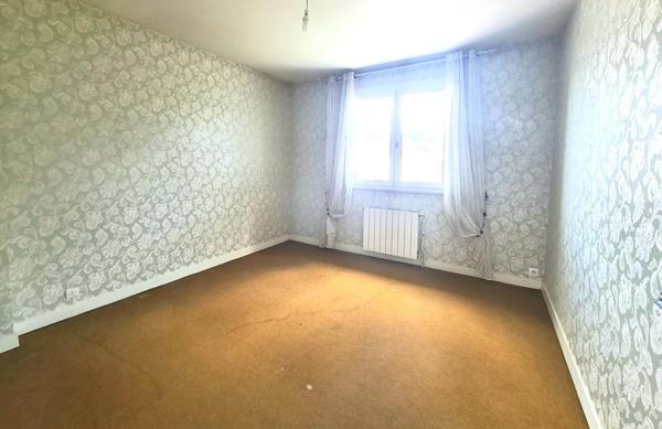 Environnement Exceptionnel, boisé, au calme 4 pièce(s) 92 m2, 2 garages !!!,  
St sebastien sur loire 44230