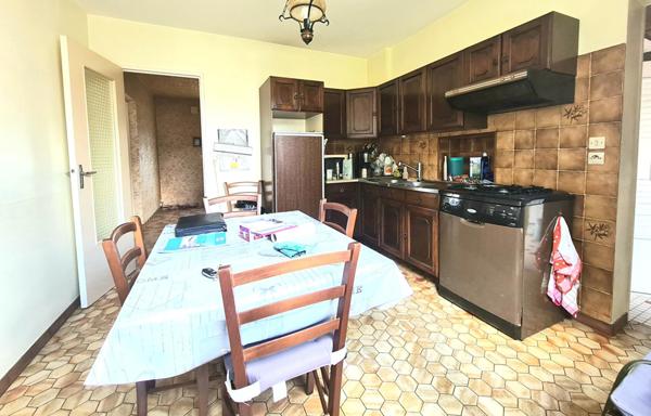 Environnement Exceptionnel, boisé, au calme 4 pièce(s) 92 m2, 2 garages !!!,  
St sebastien sur loire 44230