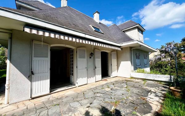 Maison à vendre    8 pièces • 185 m2 Francheville