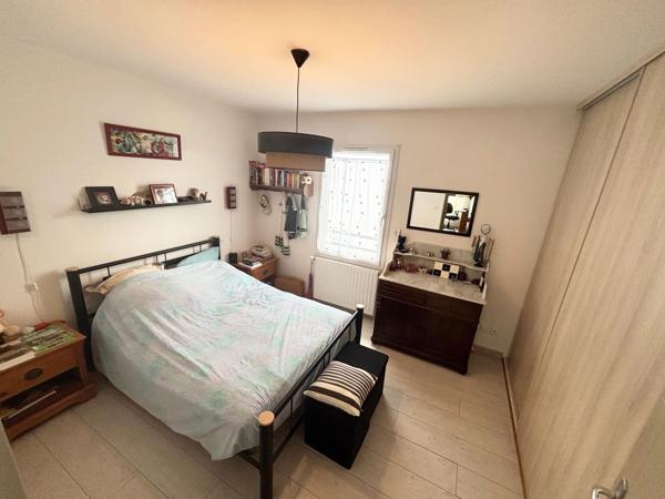 Mérignac (33700) MAISON 5 CHAMBRES BUREAU PLACE CAPEYRON