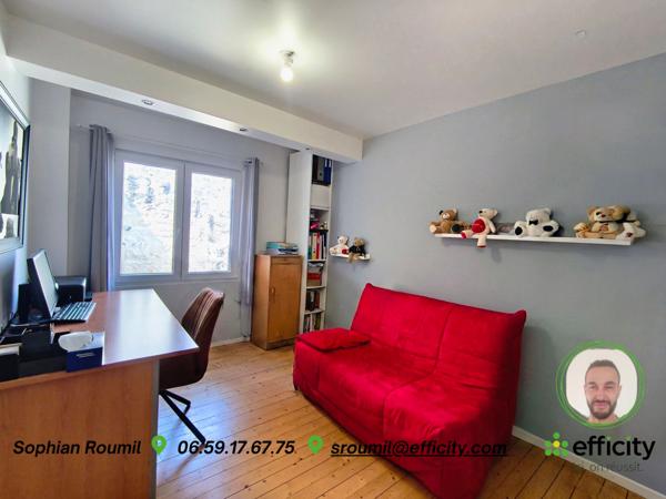 Maison
         5 pièces
        - 150 m² 249 900 € *