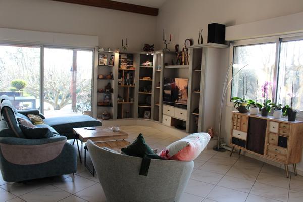 Maison Roussillon 6 pièce(s) 220 m2