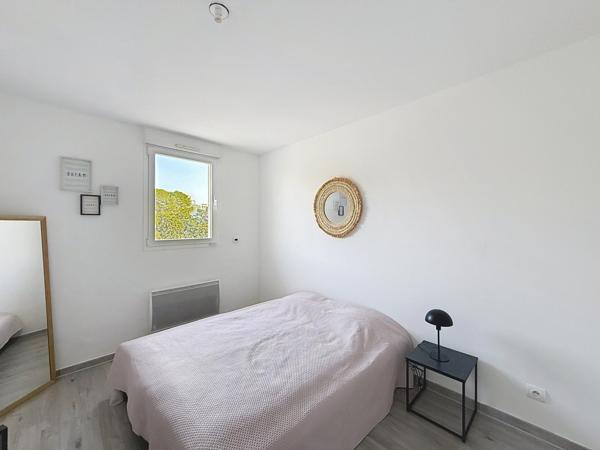 T3 en DERNIER ETAGE  avec GARAGE- CAVE et TERRASSE