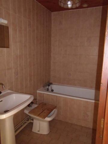 APPARTEMENT DE TYPE 2 A LOUER A LOCHES.