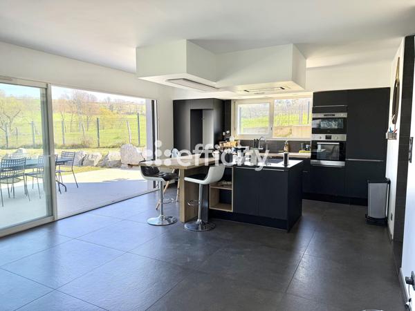 Maison 6 pièces - 177 m²