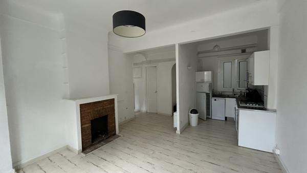 Appartement
                                                                                                                                                                                                                                                                                                                        3 pièce(s)                                                                                                                                                                                                          2 chambre(s)                                                                                                                                                                                                          56.87  m²