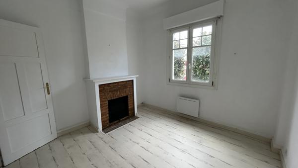 Appartement
                                                                                                                                                                                                                                                                                                                        3 pièce(s)                                                                                                                                                                                                          2 chambre(s)                                                                                                                                                                                                          56.87  m²