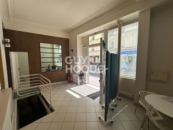 Local commercial Paris 106 m2