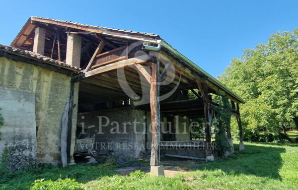 Grange à aménager sur 600m2 de terrain