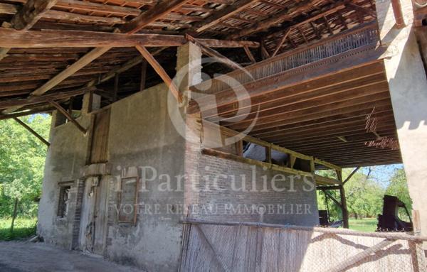 Grange à aménager sur 600m2 de terrain