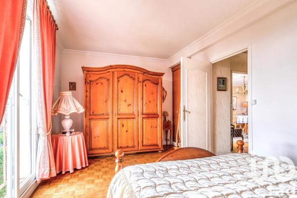 Apartment for sale 2 rooms 62 m² Livry-Gargan