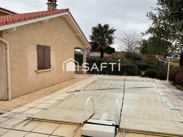 Maison lumineuse de 99 m² avec piscine et un vaste terrain ,vrai coin de paradis