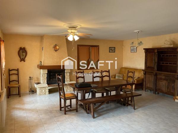 Maison lumineuse de 99 m² avec piscine et un vaste terrain ,vrai coin de paradis