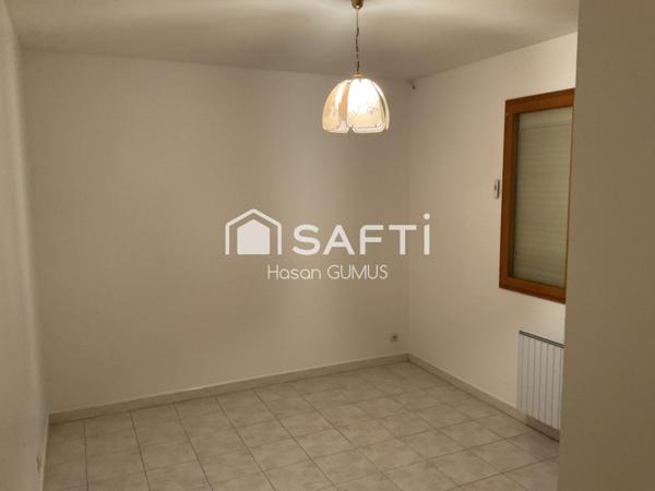 Maison lumineuse de 99 m² avec piscine et un vaste terrain ,vrai coin de paradis