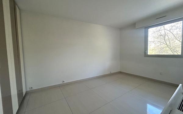 Appartement à vendre    4 pièces • 81,40 m2 Paris 13