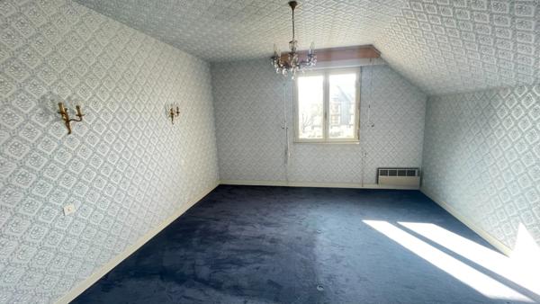 Maison à vendre de 165 m², 4 grandes chambres en ville LOUDEAC(22)