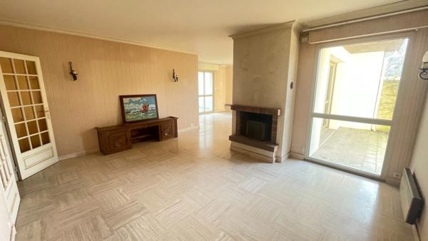 Maison à vendre de 165 m², 4 grandes chambres en ville LOUDEAC(22)