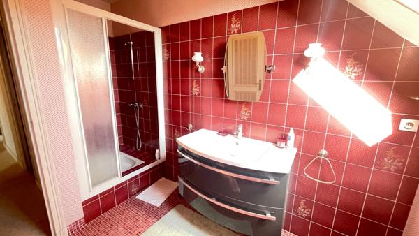 Maison à vendre de 165 m², 4 grandes chambres en ville LOUDEAC(22)