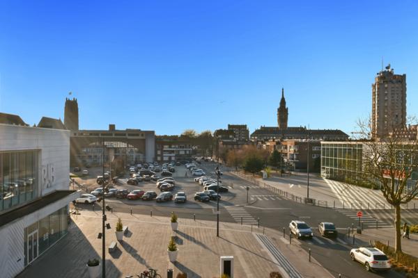 Appartement prestige en coeur de ville, 4 pièces et loggia
