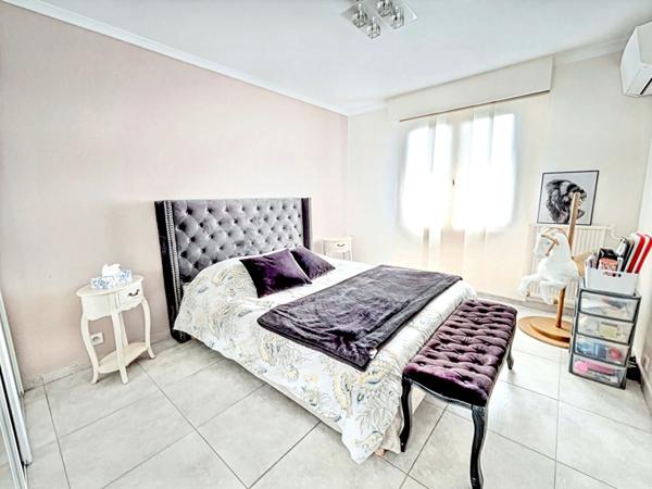 Excellent standing: 2 pièces traversant avec vue mer exceptionnelle