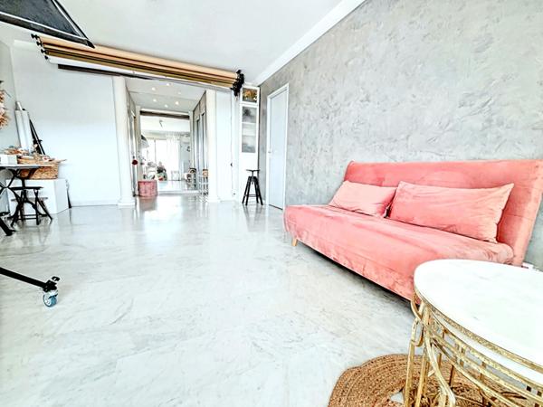 Excellent standing: 2 pièces traversant avec vue mer exceptionnelle