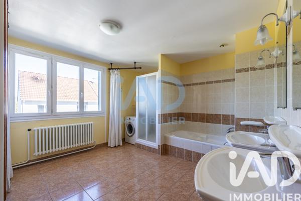 Maison à vendre 10 pièces 205 m² Champagne-sur-Seine