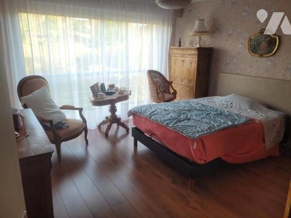 LAVAL - APPARTEMENT T4 