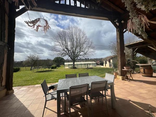 Maison de 6 chambres avec piscine et grand terrain à Miramont