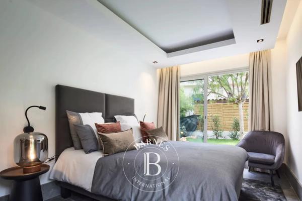 Antibes, Villa 5 Chambres -  220 m² à vendre