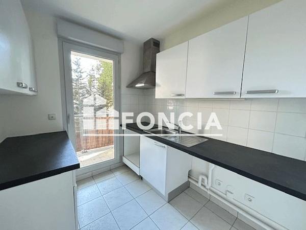 Location Appartement 3 pièces 68 m² - 4 TER PLACE ST LUC Sainte Foy Les Lyon 69110