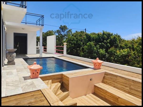 Villa contemporaine F6 avec piscine & vue mer – Sainte-Rose