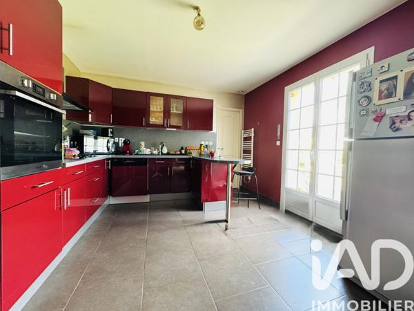 Maison à vendre 6 pièces 147 m² Saint-Léger-des-Aubées