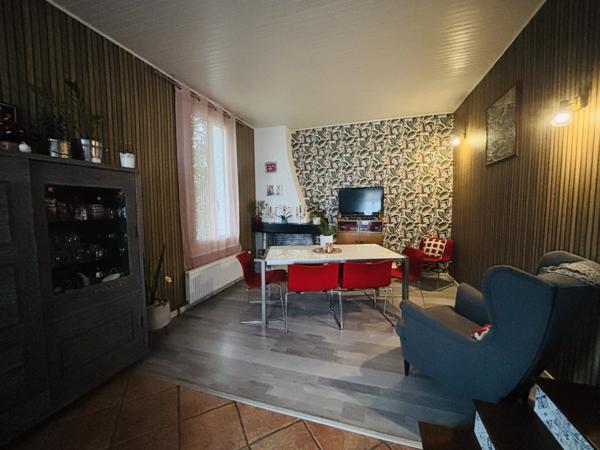 Charmante maison – 95 m² environ – 4 chambres – Jardin 815 m² – Bourges 10 min à pied du centre ville