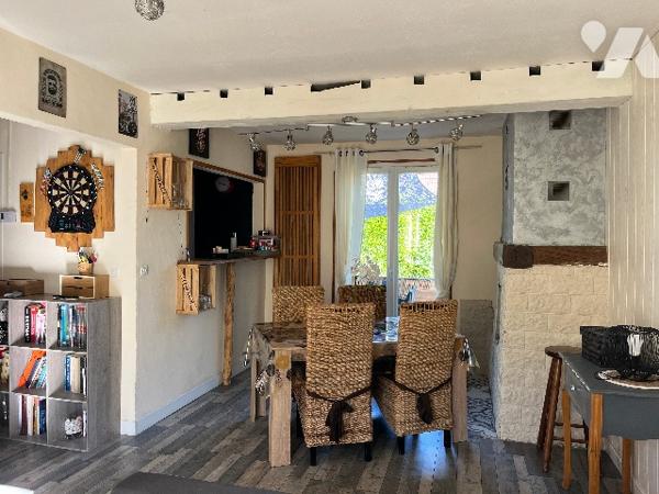 Maison 4 chambres avec cour et garage