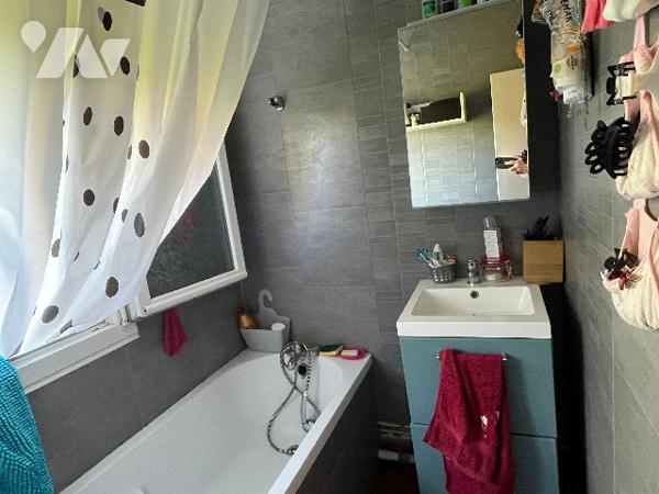 Maison 4 chambres avec cour et garage