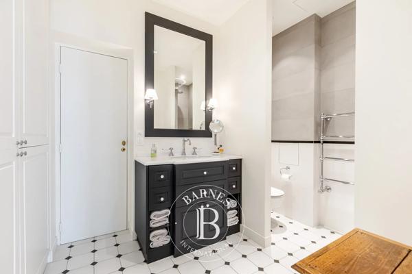 Paris 8ème, Appartement 3 Chambres -  135 m² à vendre