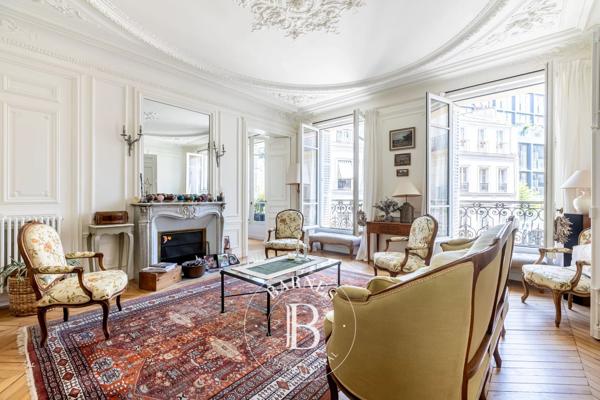 Paris 8ème, Appartement 3 Chambres -  135 m² à vendre