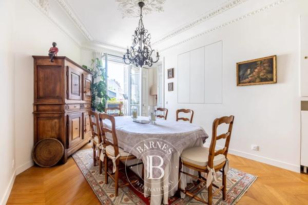 Paris 8ème, Appartement 3 Chambres -  135 m² à vendre