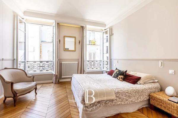 Paris 8ème, Appartement 3 Chambres -  135 m² à vendre
