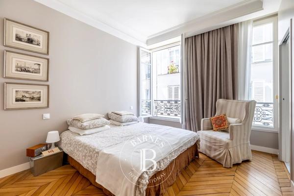 Paris 8ème, Appartement 3 Chambres -  135 m² à vendre