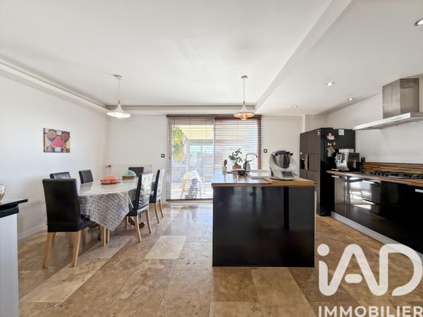 Maison à vendre 6 pièces 186 m² Laval