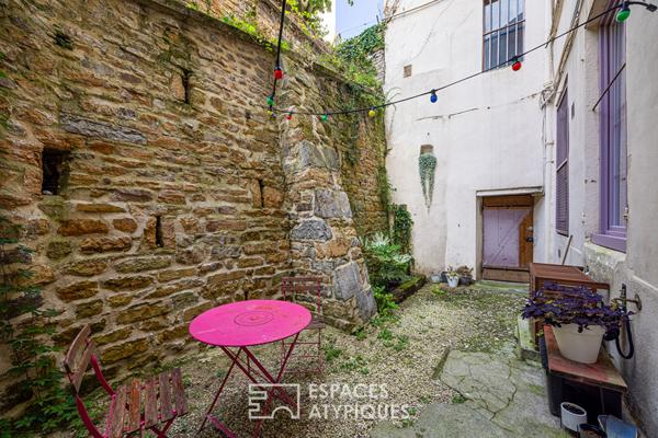 Appartement rénové avec terrasse à la lisière de la Croix-Rousse