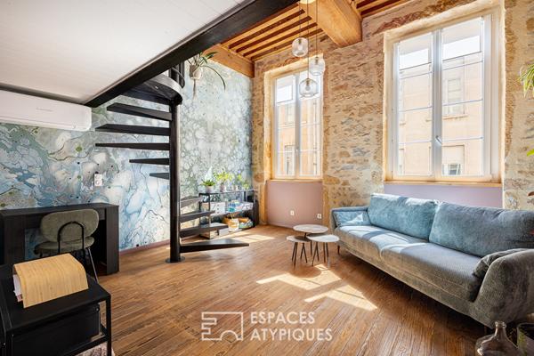 Appartement rénové avec terrasse à la lisière de la Croix-Rousse