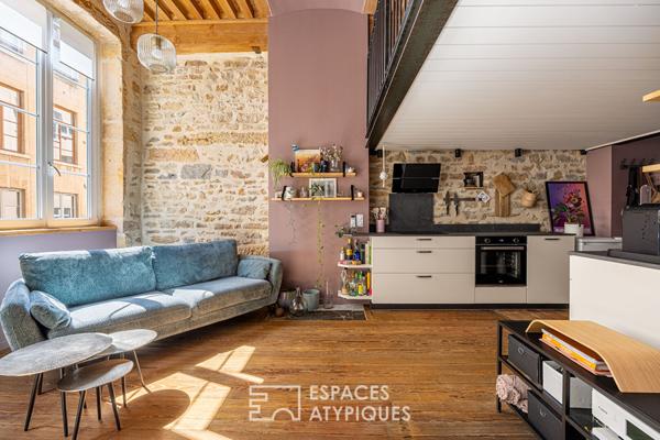 Appartement rénové avec terrasse à la lisière de la Croix-Rousse