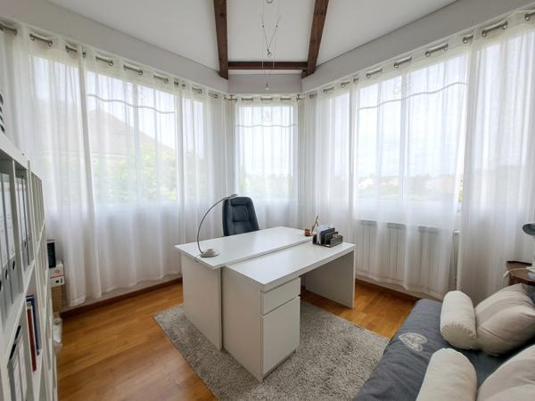 Maison 8 pièces à vendre Châtellerault - 86100 / Réf: 12041