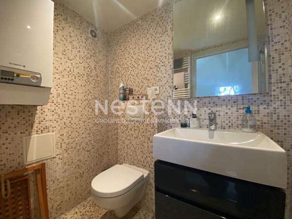 Demeure de caractère avec piscine chauffée, studio indépendant et parc arboré de 2 546 m²