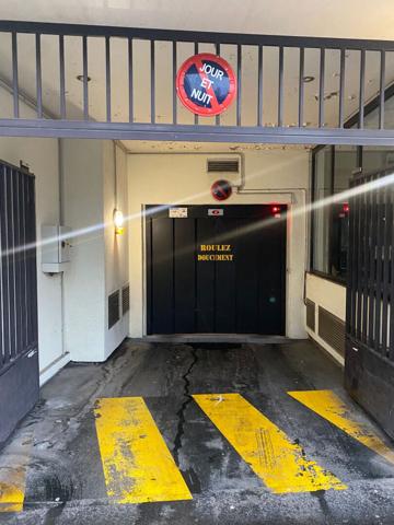 Achat parking / box Paris 20 - 1 pièce(s) - 10 000 €