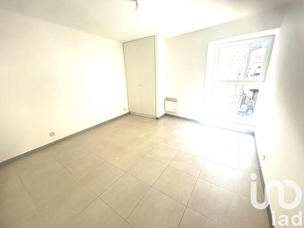 Location appartement 3 pièces 60 m² Aramon